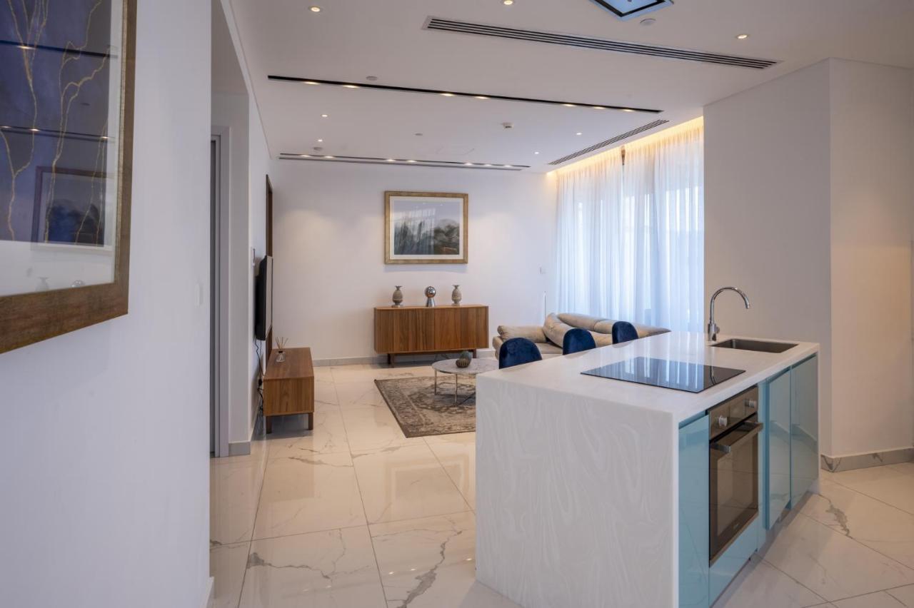 360 Nicosia - 1 Bedroom Luxurious Residence Екстер'єр фото